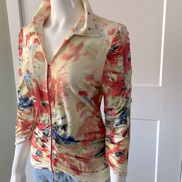 Joseph Ribkoff Ruched Watercolor Zip Top - Picture 3 of 15